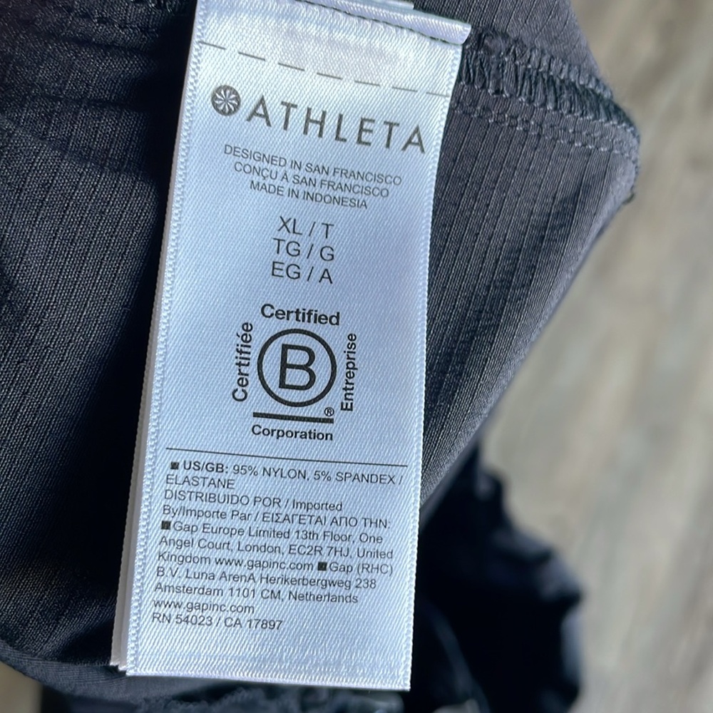 Athleta Trekkie High Rise Parachute Pant In Black - Picture 10 of 14